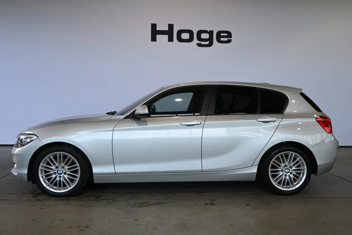 116d EDE Efficient Dynamics Edition Airco Cruise control Navigatie Lichtmetaal PDC Inruil Mogelijk!