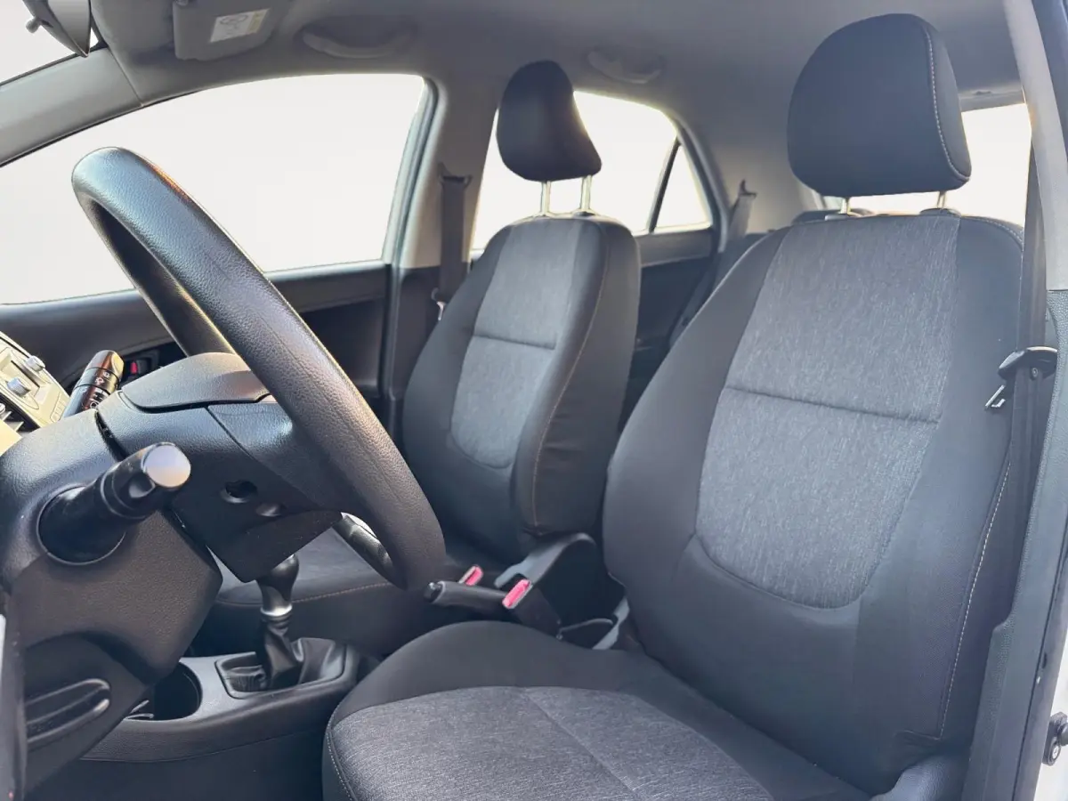 1.0 CVVT Summer Edition | Airco | Parkeersensoren