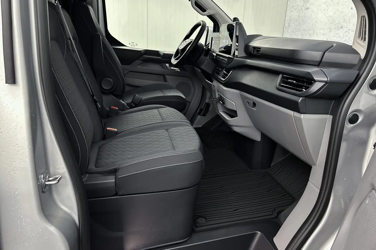340 L2 Limited 71 kWh | 360 camera | Driver assist pack plus | Bijrijdersbank