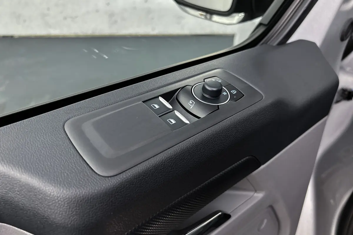 340 L2 Limited 71 kWh | 360 camera | Driver assist pack plus | Bijrijdersbank