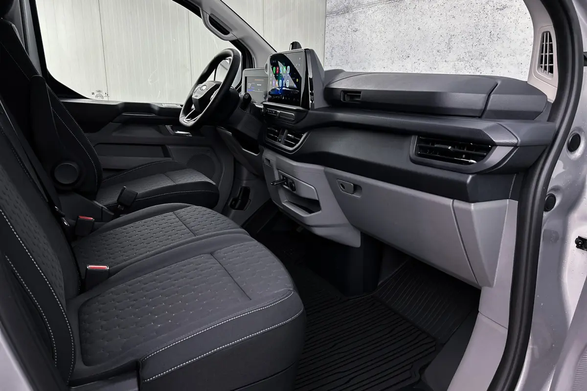 340 L2 Limited 71 kWh | 360 camera | Driver assist pack plus | Bijrijdersbank
