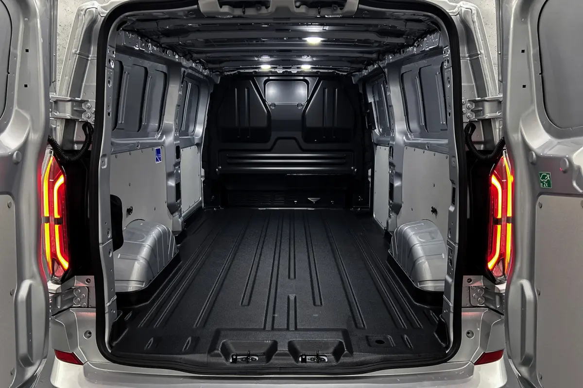 340 L2 Limited 71 kWh | 360 camera | Driver assist pack plus | Bijrijdersbank