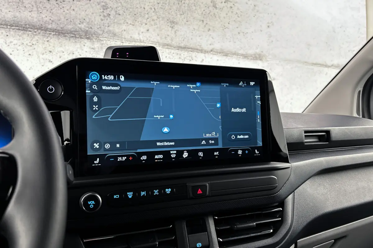 340 L2 Limited 71 kWh | 360 camera | Driver assist pack plus | Bijrijdersbank