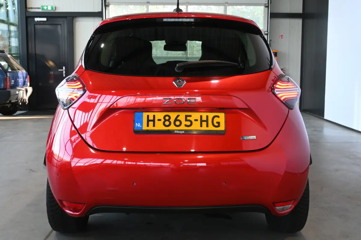 R135 Intens Business 52 kWh Nap! Bose SOH 83% Koop Accu Airco Cruise Camera Led Navi CarPlay 1e Eigenaar! 100% Onderhouden! Inruil Mogelijk!