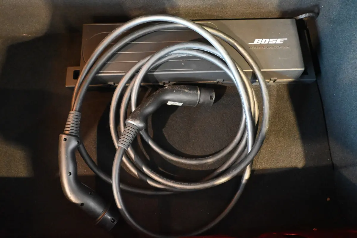 R135 Intens Business 52 kWh Nap! Bose SOH 83% Koop Accu Airco Cruise Camera Led Navi CarPlay 1e Eigenaar! 100% Onderhouden! Inruil Mogelijk!