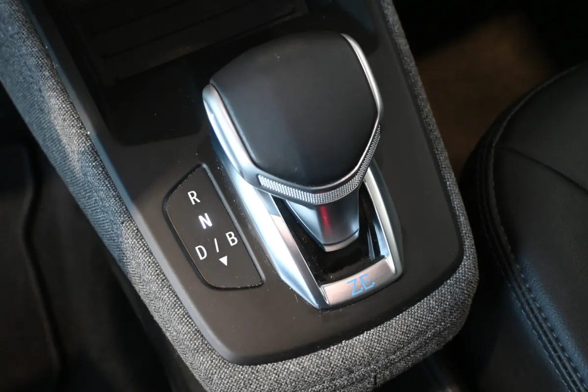 R135 Intens Business 52 kWh Nap! Bose SOH 83% Koop Accu Airco Cruise Camera Led Navi CarPlay 1e Eigenaar! 100% Onderhouden! Inruil Mogelijk!