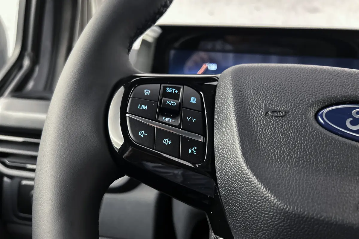 340 L2 71KWh Sport | 2x schuifdeur | 3-zitplaatsen | Stoelverwarming