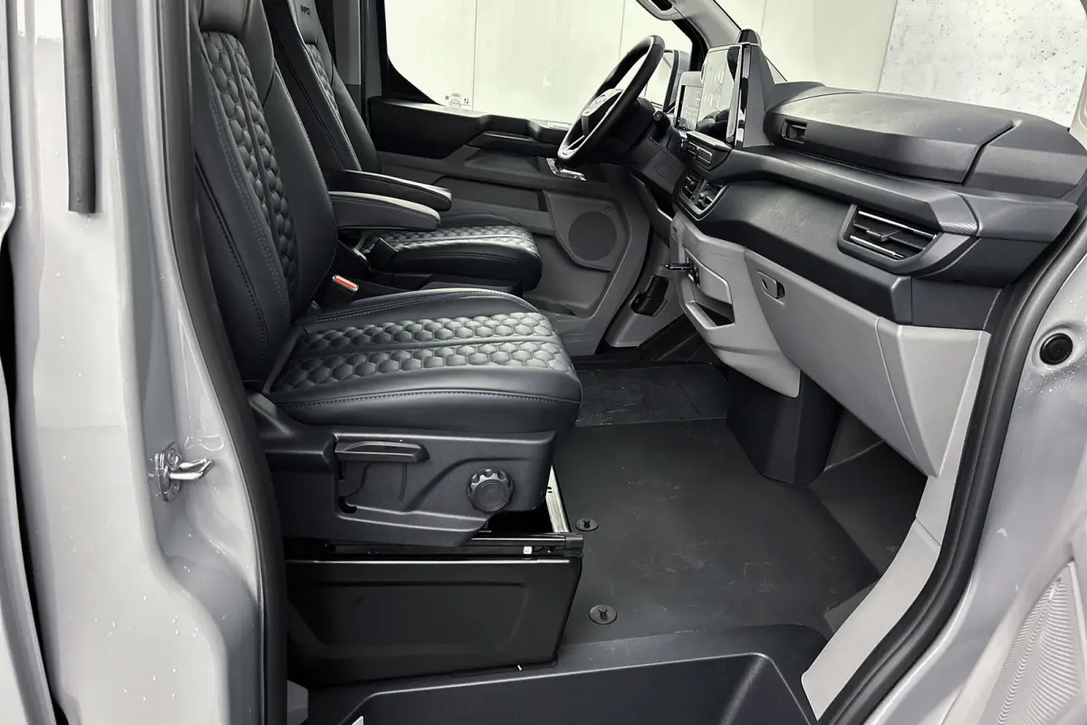 340 L2 Raptor Edition 71 KWh | Lederen bekleding | 2x schuifdeur | Driver assist pack premium | Stoelverwarming
