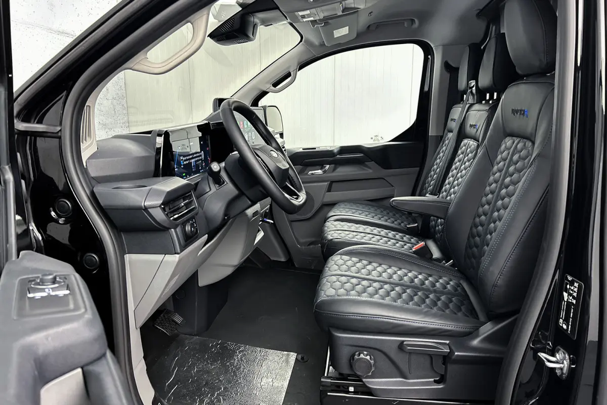 340 L2 Raptor Edition 71 KWh | Lederen bekleding | 2x schuifdeur | Driver assist pack premium | Stoelverwarming