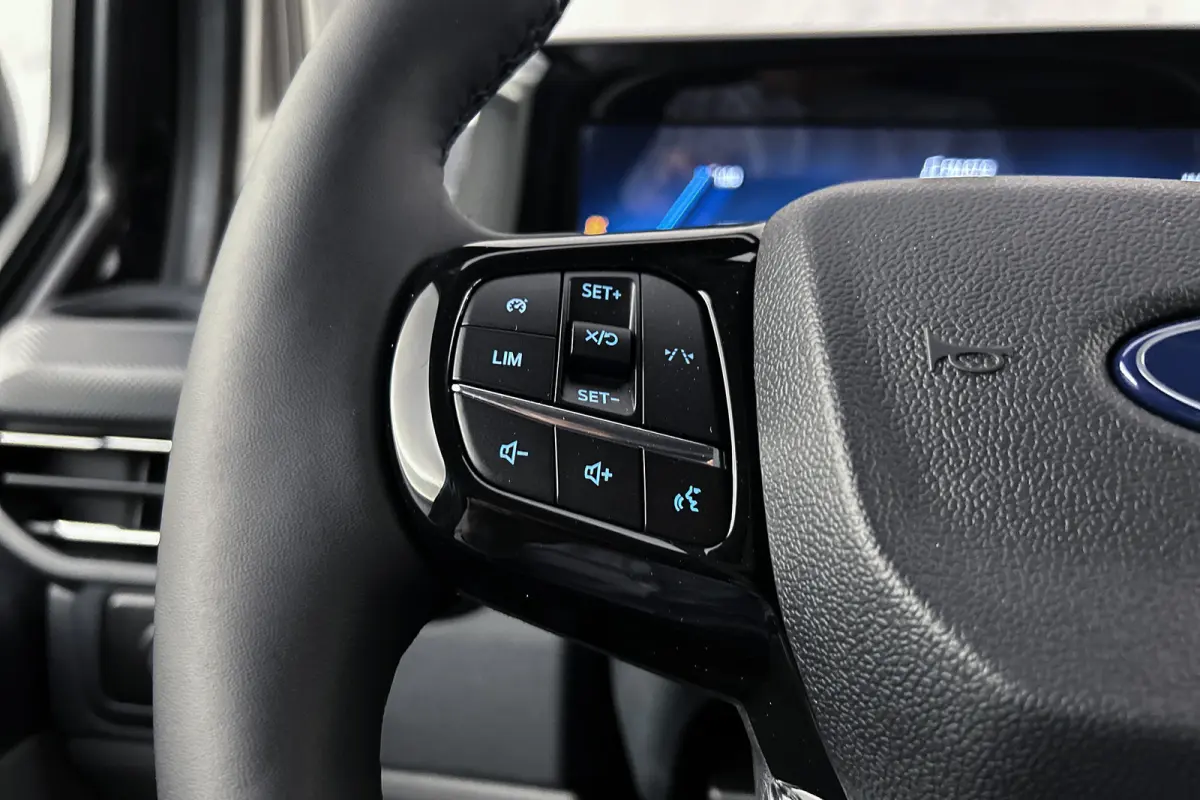 340 L2 Raptor Edition 71 KWh | Lederen bekleding | 2x schuifdeur | Driver assist pack premium | Stoelverwarming