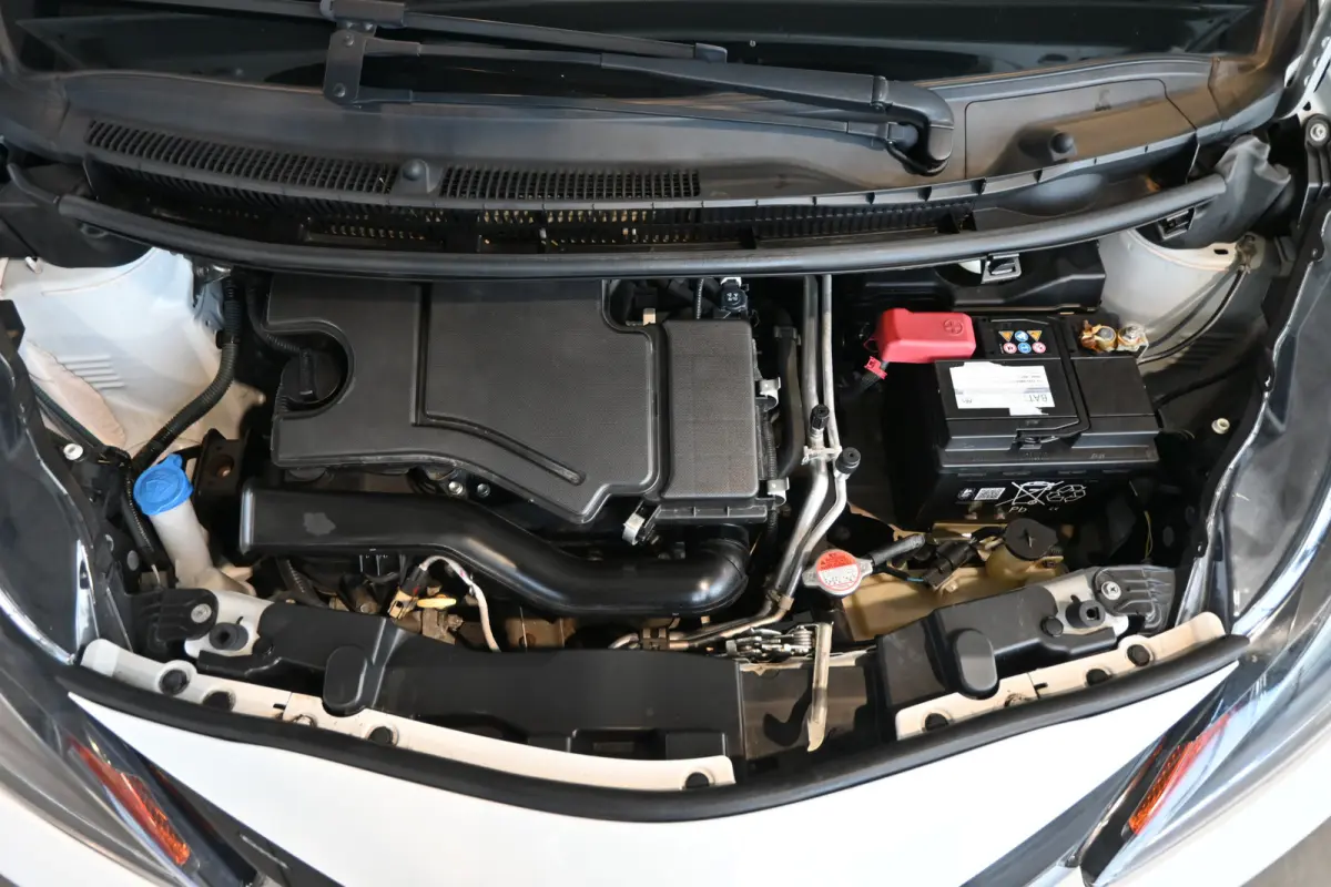 1.0 VVT-i X-Sport Automaat Airco Camera Lichtmetaal Elektrisch pakket 100% Onderhouden! Inruil Mogelijk!