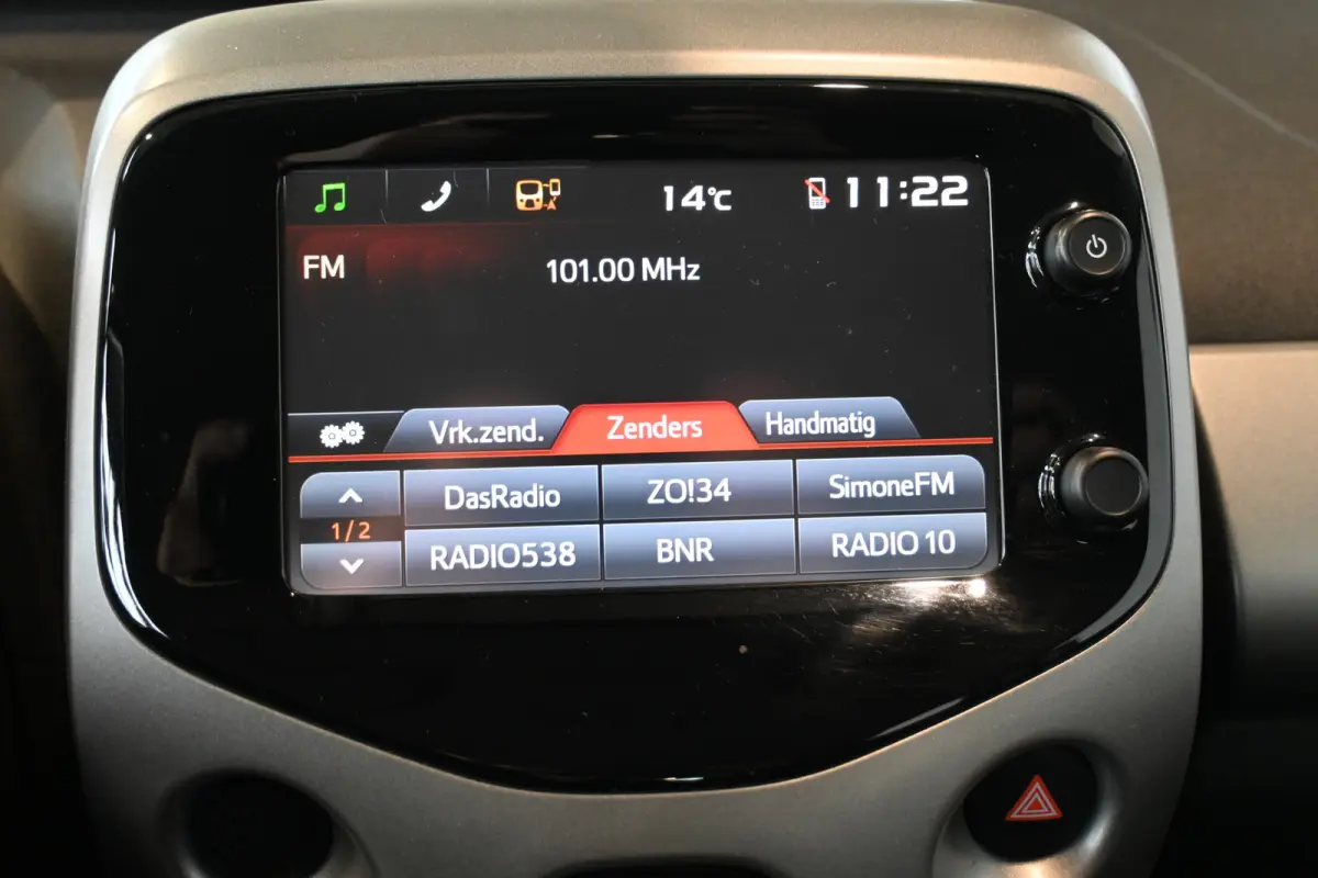 1.0 VVT-i X-Sport Automaat Airco Camera Lichtmetaal Elektrisch pakket 100% Onderhouden! Inruil Mogelijk!