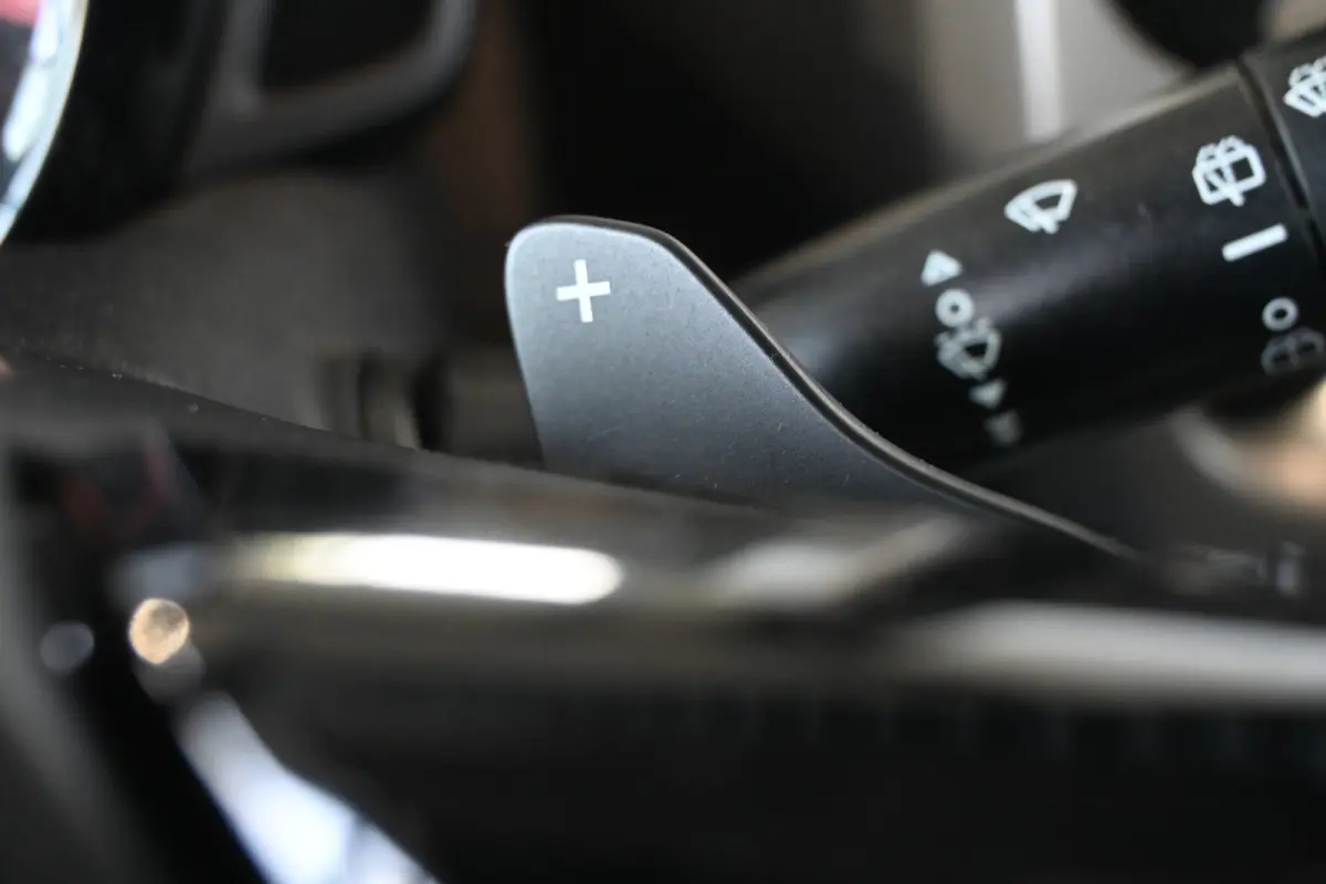 1.0 VVT-i X-Sport Automaat Airco Camera Lichtmetaal Elektrisch pakket 100% Onderhouden! Inruil Mogelijk!