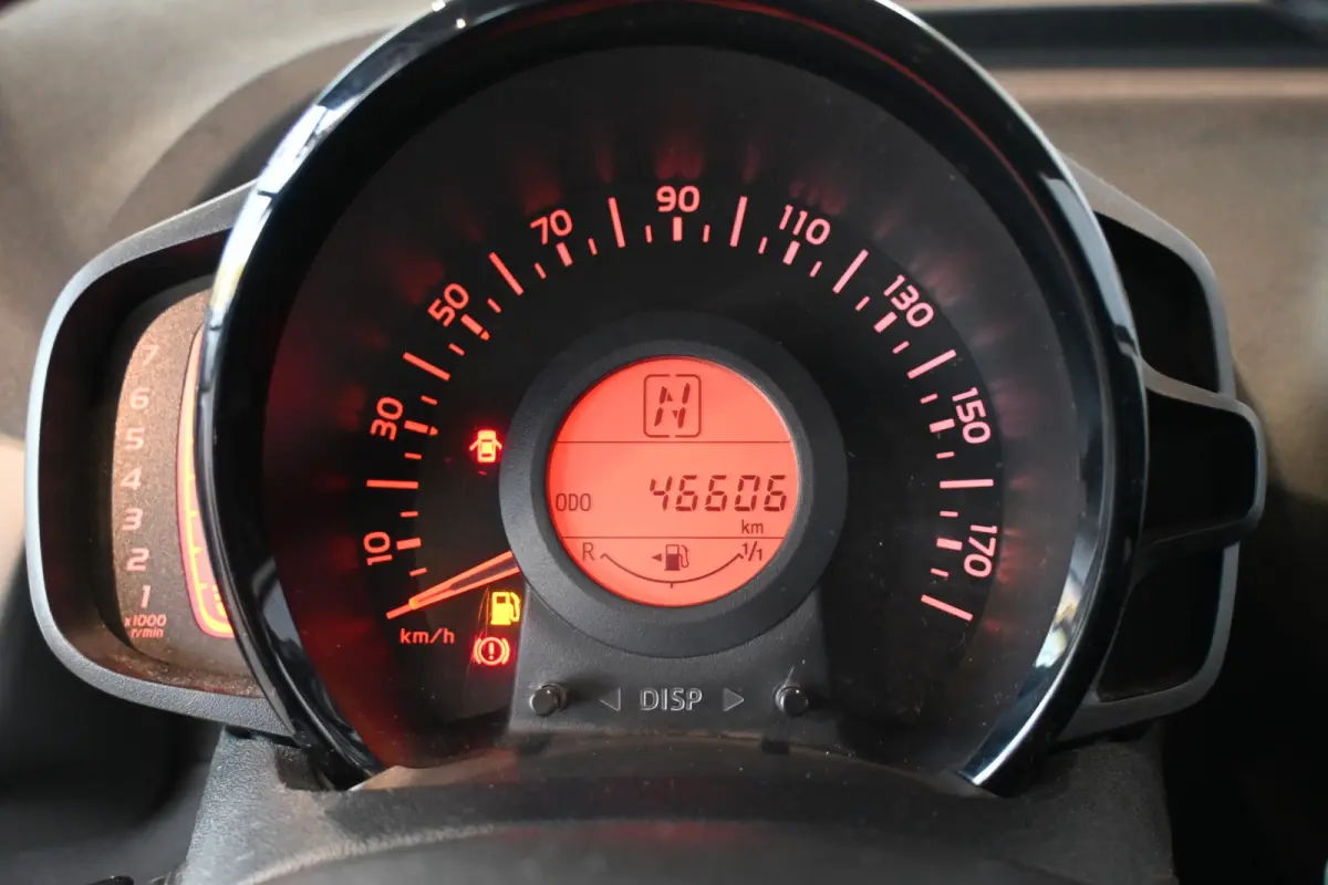1.0 VVT-i X-Sport Automaat Airco Camera Lichtmetaal Elektrisch pakket 100% Onderhouden! Inruil Mogelijk!