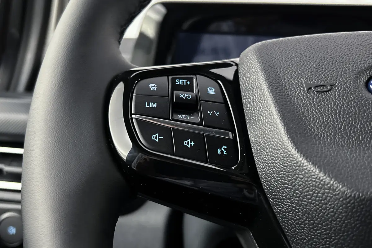 340 L2 Raptor Edition 71 KWh | Lederen bekleding | 2x schuifdeur | Driver assist pack premium | Stoelverwarming