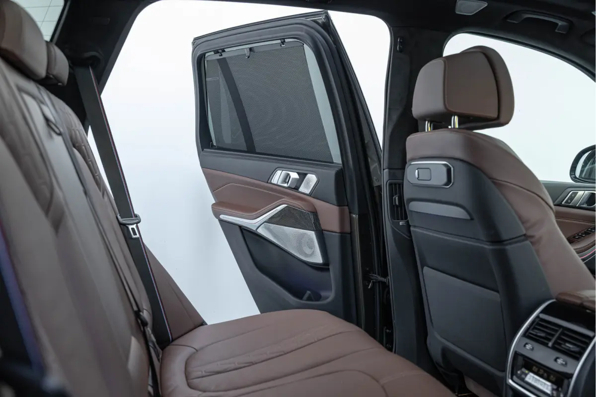 xDrive50e Launch Edition M-Sport Pro Bowers & Wilkins Sky Lounge Massage