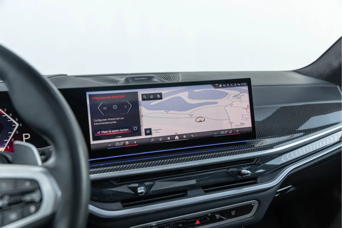 xDrive50e Launch Edition M-Sport Pro Bowers & Wilkins Sky Lounge Massage