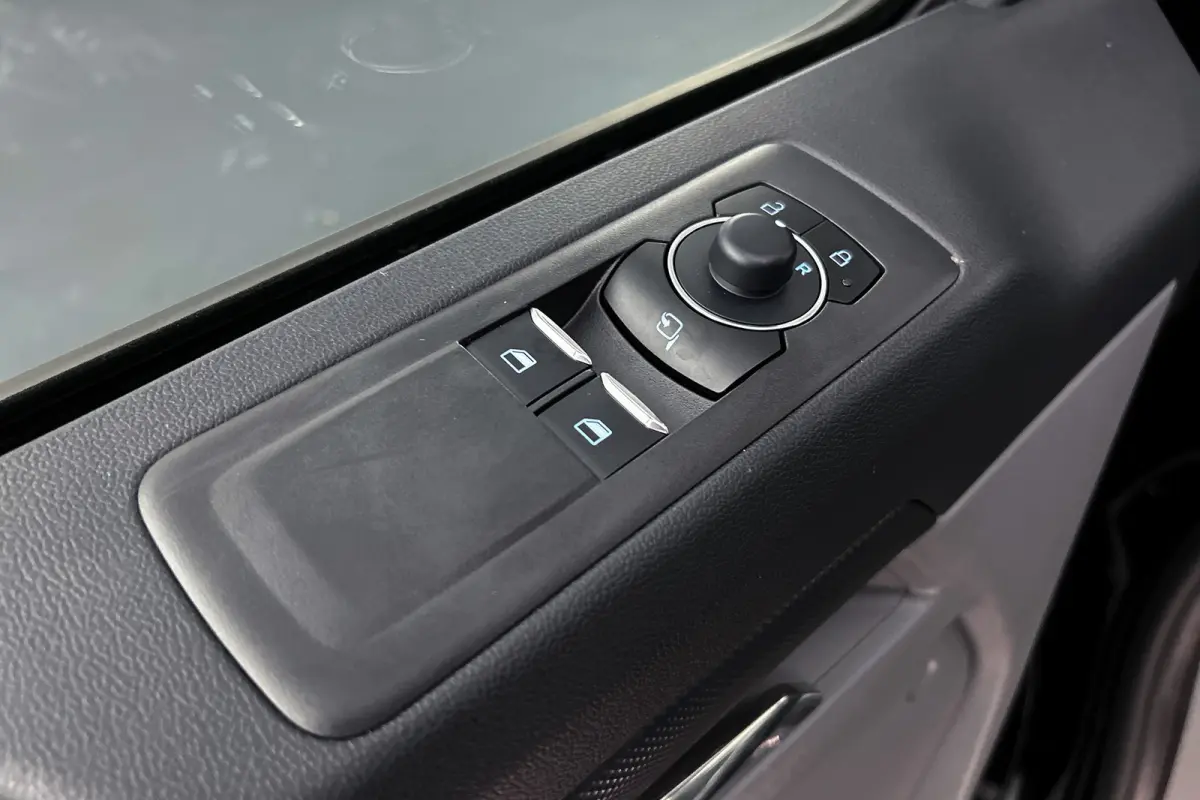 340 L2 Limited | 2x schuifdeur | Stoelverwarming | Adaptieve cruise control