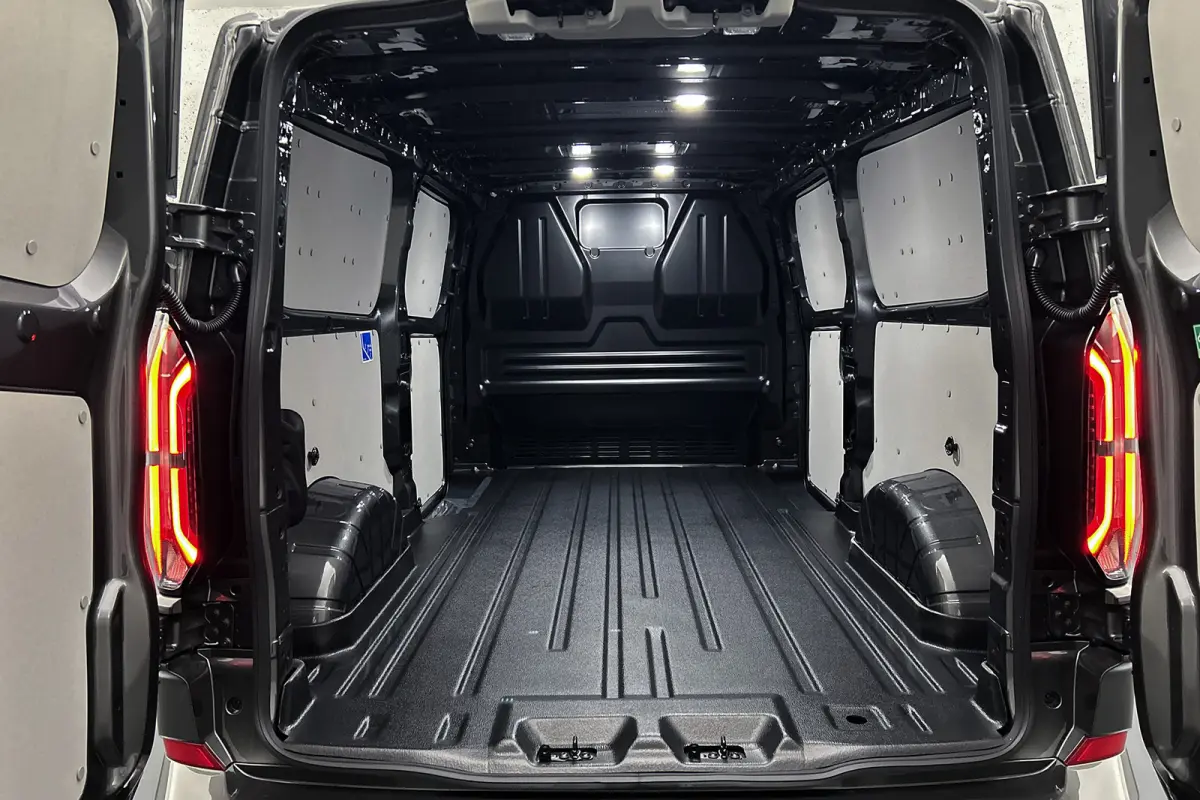340 L2 Limited | 2x schuifdeur | Stoelverwarming | Adaptieve cruise control