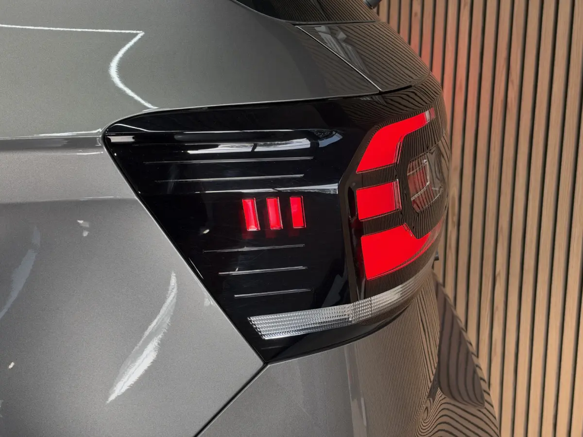 1.0 TSI DSG Style | Navi | Dode hoek | Stoelverwarming | PDC V+A | 100% Volkswagen Onderhouden!