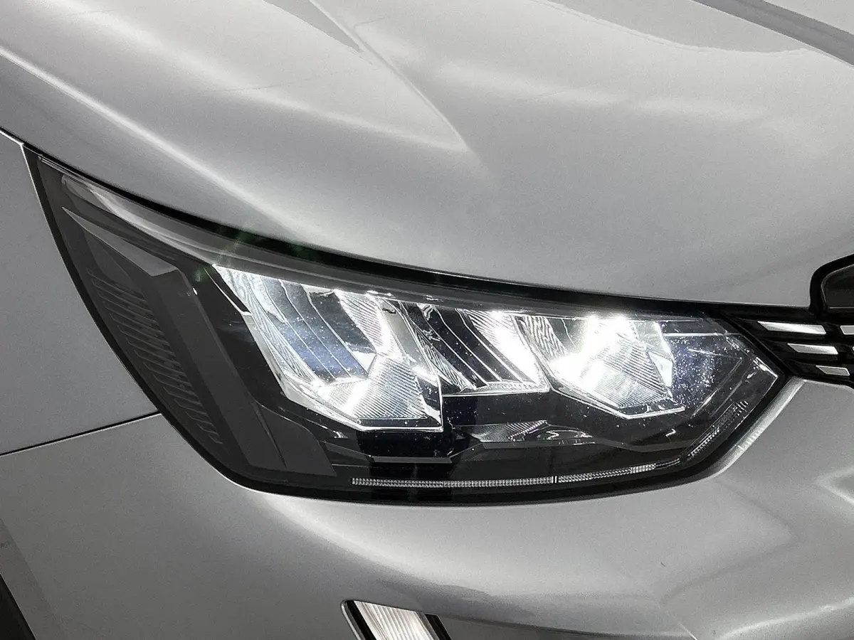 1.2 100pk Allure Pack | Trekhaak | Navigatie | Climate Control | Cruise Control | Camera | LED | 17"LMV | Apple Carplay/Android Auto |