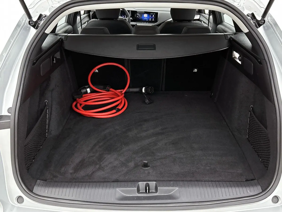 54 156pk kWh Edition Automaat | Tot 8 Jaar Garantie | Apple Carplay/Android Auto | 3-Fase Lader | Climate Control | Cruise Control | 18"LMV | Parkeersensoren | LED |