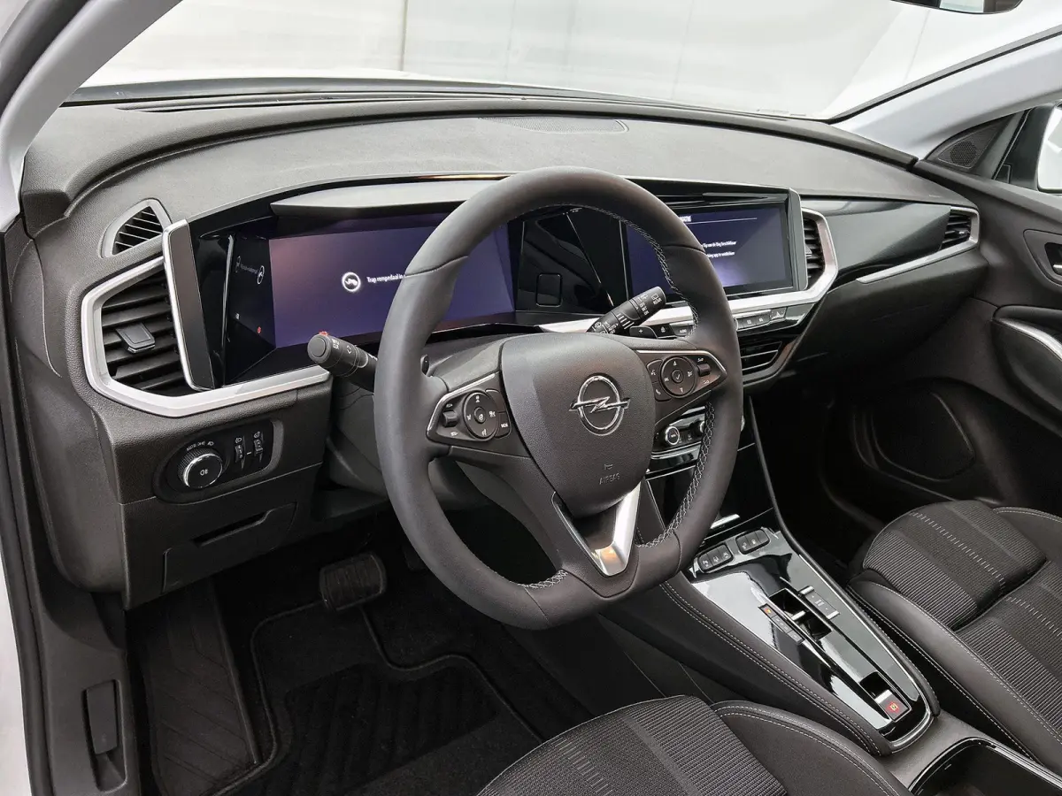 1.6 225pk Plug-In Hybrid Business Edition | Adaptieve Cruise Control | Navigatie | Stoel-/Stuurverwarming | Climate Control | Camera | 18"LMV | Dodehoekdetectie |