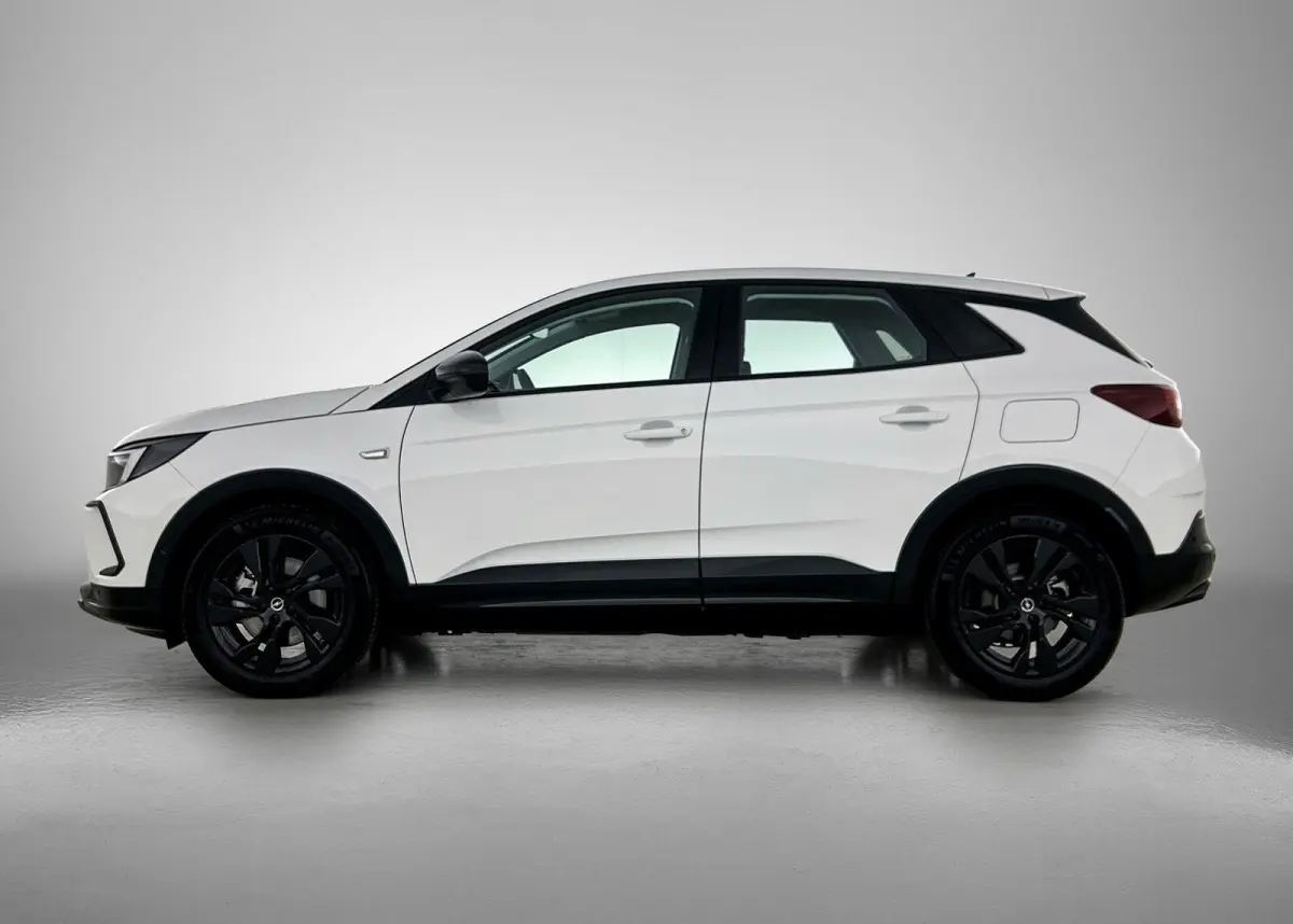 1.6 225pk Plug-In Hybrid Business Edition | Adaptieve Cruise Control | Navigatie | Stoel-/Stuurverwarming | Climate Control | Camera | 18"LMV | Dodehoekdetectie |