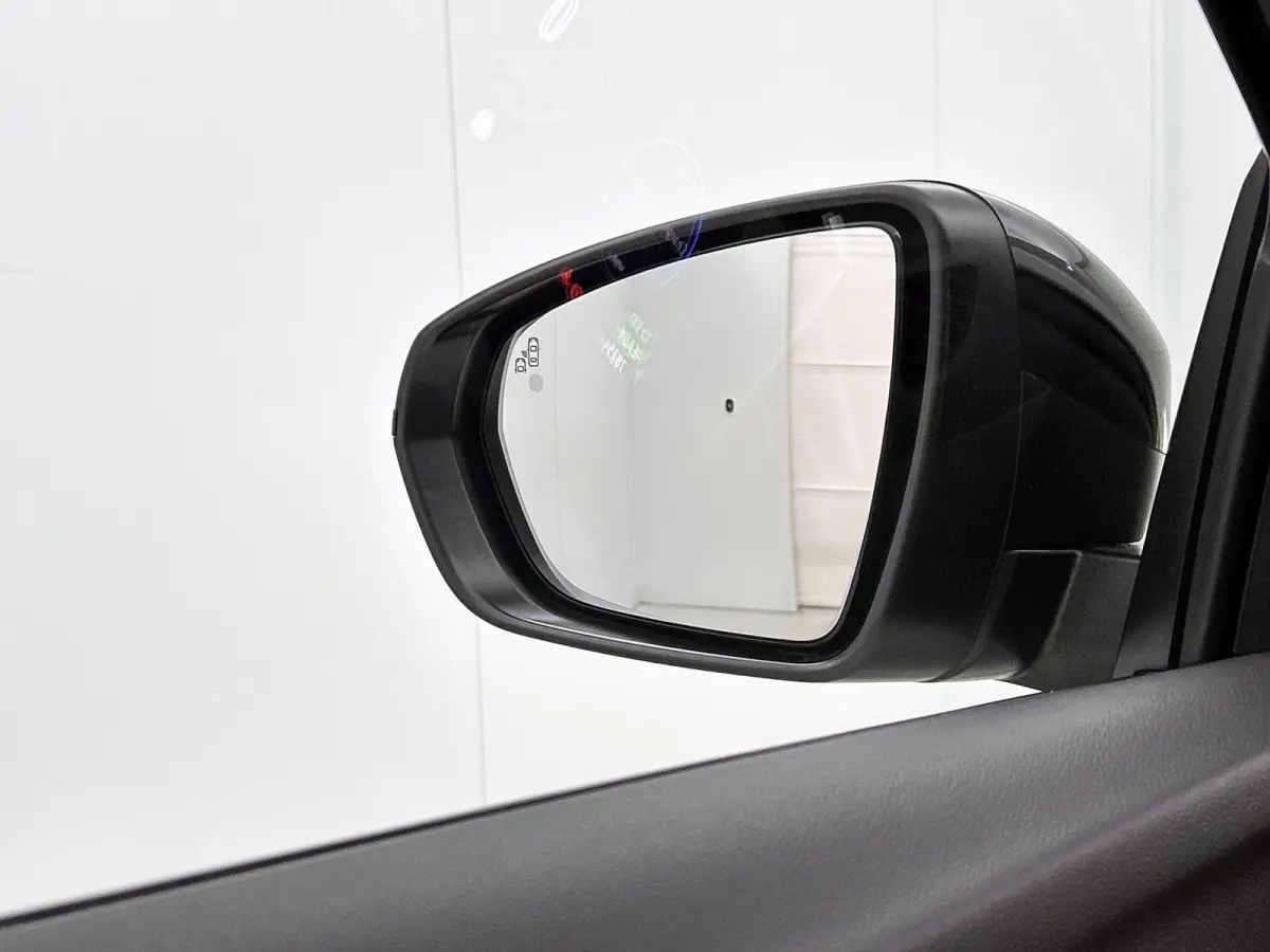 1.6 225pk Plug-In Hybrid Business Edition | Adaptieve Cruise Control | Navigatie | Stoel-/Stuurverwarming | Climate Control | Camera | 18"LMV | Dodehoekdetectie |