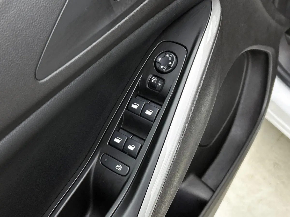 1.6 225pk Plug-In Hybrid Business Edition | Adaptieve Cruise Control | Navigatie | Stoel-/Stuurverwarming | Climate Control | Camera | 18"LMV | Dodehoekdetectie |