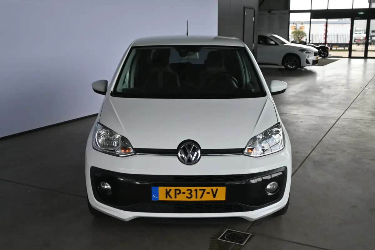 Up! 1.0 BMT High Up! Airco Cruise control Licht metaal Facelift 5-deurs PDC Inruil mogelijk