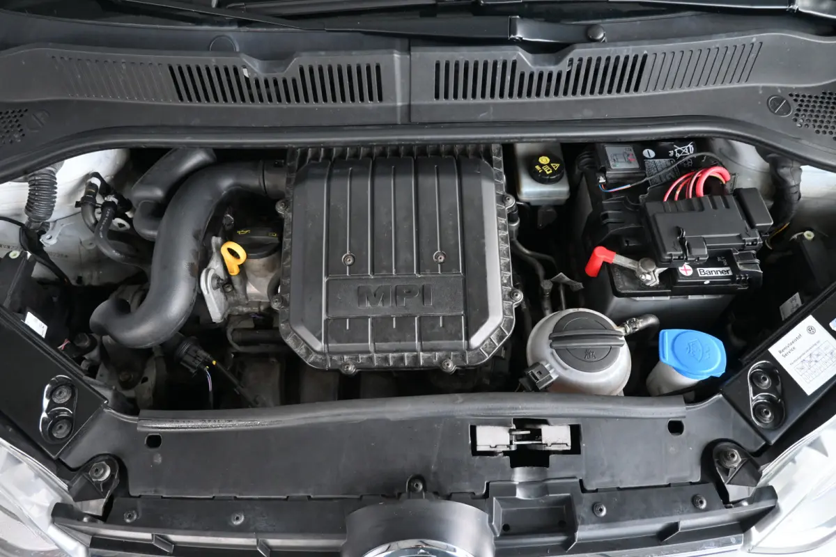 Up! 1.0 BMT High Up! Airco Cruise control Licht metaal Facelift 5-deurs PDC Inruil mogelijk