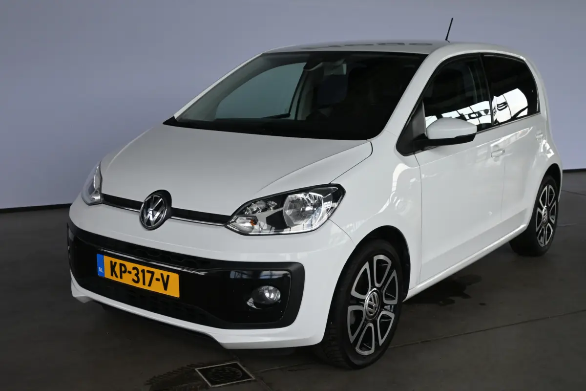 Up! 1.0 BMT High Up! Airco Cruise control Licht metaal Facelift 5-deurs PDC Inruil mogelijk