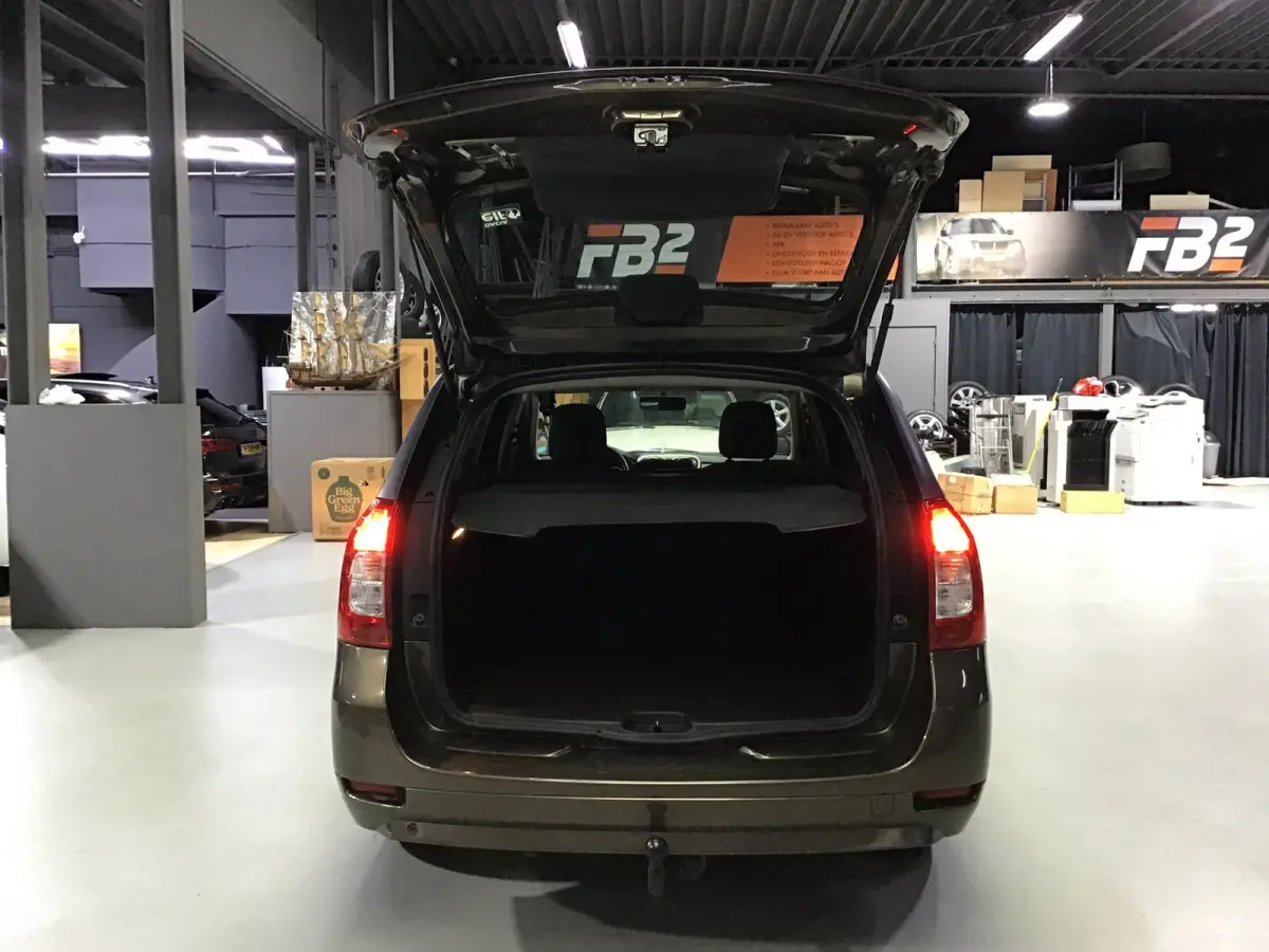 1.5 dCi Prestige I Trekhaak I Airco I Cruise I Stoelverw. I 2e Eigen I New Apk I Led I Isofix I Mistlampe I Zuinig