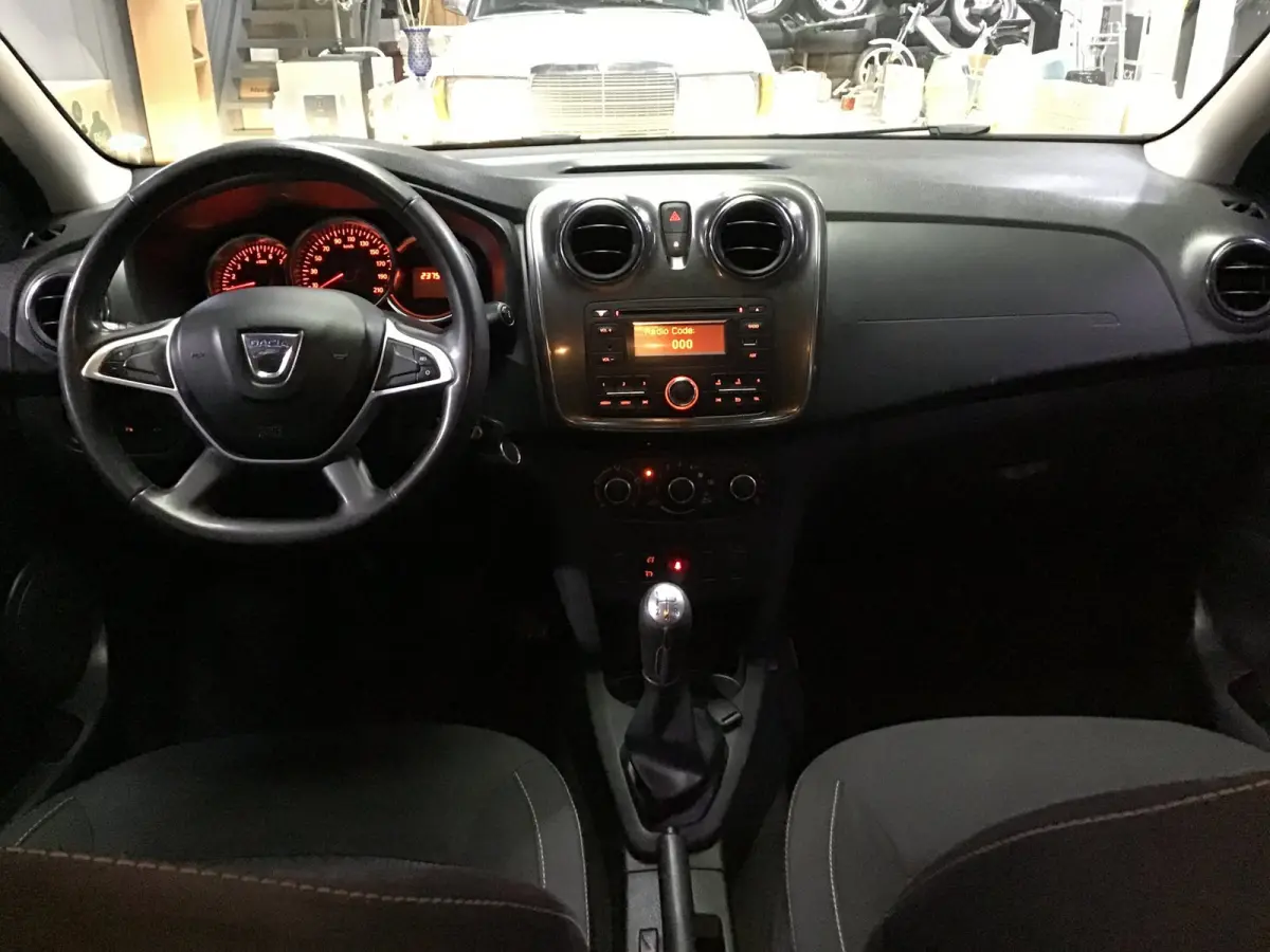 1.5 dCi Prestige I Trekhaak I Airco I Cruise I Stoelverw. I 2e Eigen I New Apk I Led I Isofix I Mistlampe I Zuinig