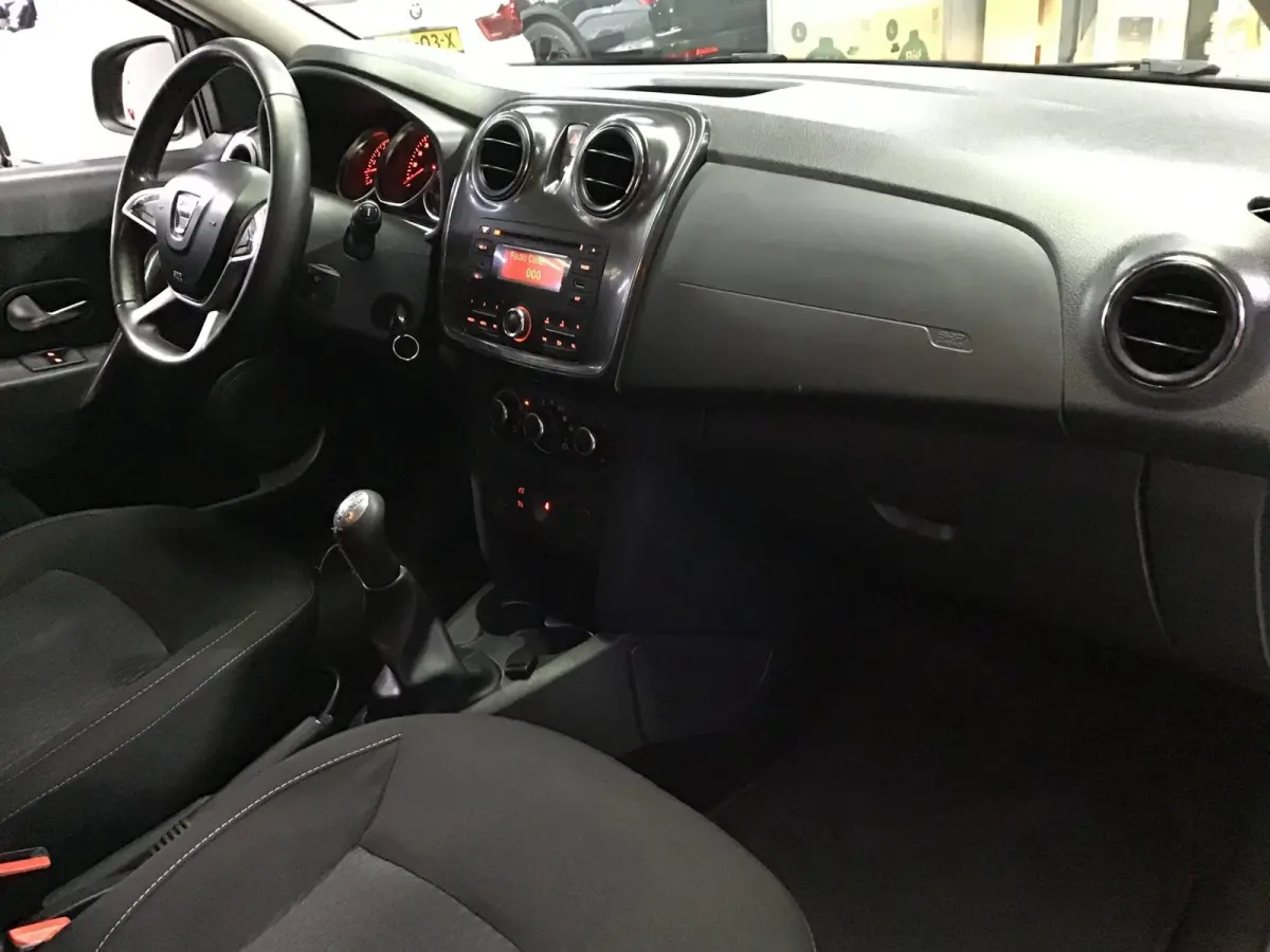 1.5 dCi Prestige I Trekhaak I Airco I Cruise I Stoelverw. I 2e Eigen I New Apk I Led I Isofix I Mistlampe I Zuinig