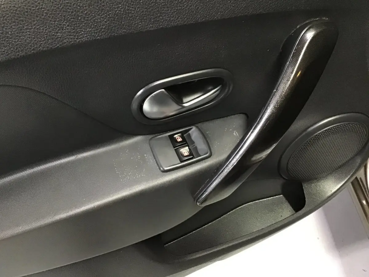 1.5 dCi Prestige I Trekhaak I Airco I Cruise I Stoelverw. I 2e Eigen I New Apk I Led I Isofix I Mistlampe I Zuinig
