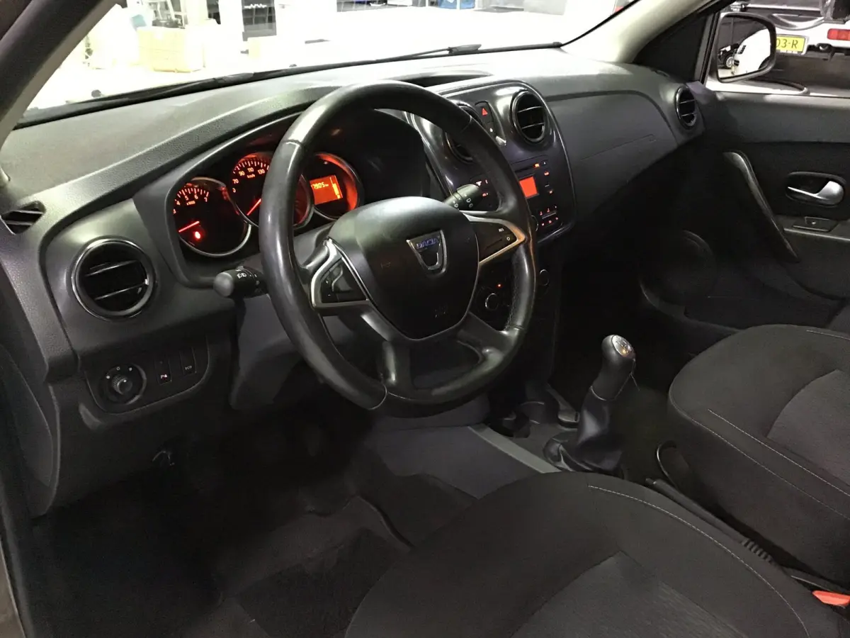 1.5 dCi Prestige I Trekhaak I Airco I Cruise I Stoelverw. I 2e Eigen I New Apk I Led I Isofix I Mistlampe I Zuinig