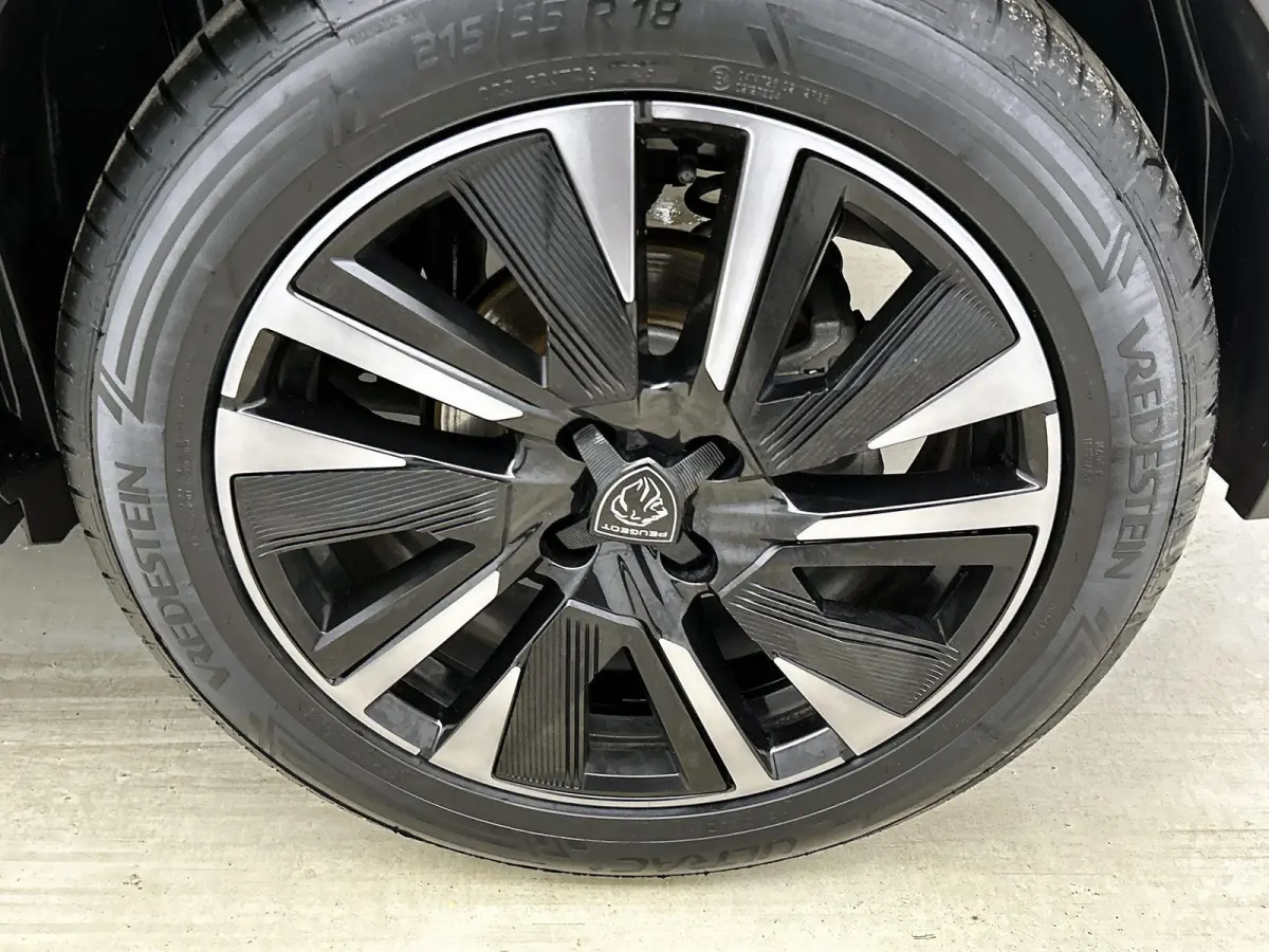 EV 156pk GT 54 kWh Automaat | 1ste Eigenaar | Schuif-/Kanteldak  | Camera v+a | Leder/Alcantara | Stoel elektrisch+verwarmd+massage | Full Led koplampen | Parkeersensoren v+a | Keyless | Ada