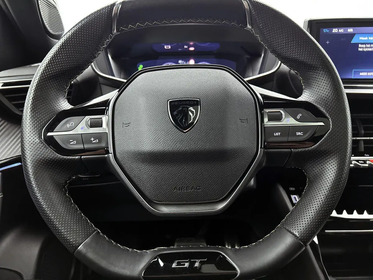 EV 156pk GT 54 kWh Automaat | 1ste Eigenaar | Schuif-/Kanteldak  | Camera v+a | Leder/Alcantara | Stoel elektrisch+verwarmd+massage | Full Led koplampen | Parkeersensoren v+a | Keyless | Ada