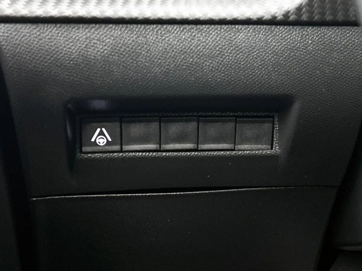 EV 156pk GT 54 kWh Automaat | 1ste Eigenaar | Schuif-/Kanteldak  | Camera v+a | Leder/Alcantara | Stoel elektrisch+verwarmd+massage | Full Led koplampen | Parkeersensoren v+a | Keyless | Ada