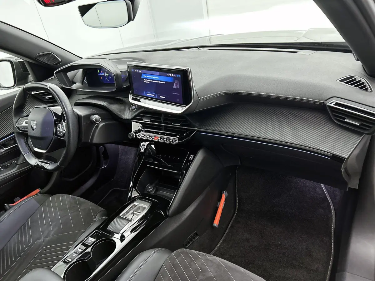 EV 156pk GT 54 kWh Automaat | 1ste Eigenaar | Schuif-/Kanteldak  | Camera v+a | Leder/Alcantara | Stoel elektrisch+verwarmd+massage | Full Led koplampen | Parkeersensoren v+a | Keyless | Ada