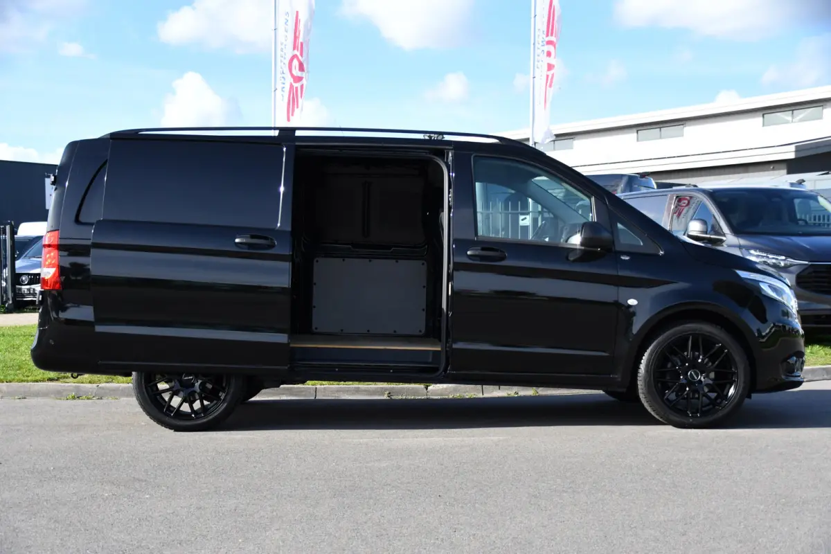 116 CDI L2 Black Edition Camera, Cruise, Carplay, Automaat, LED, Clima, Multimedia, 164pk, Sensoren, Uniek!