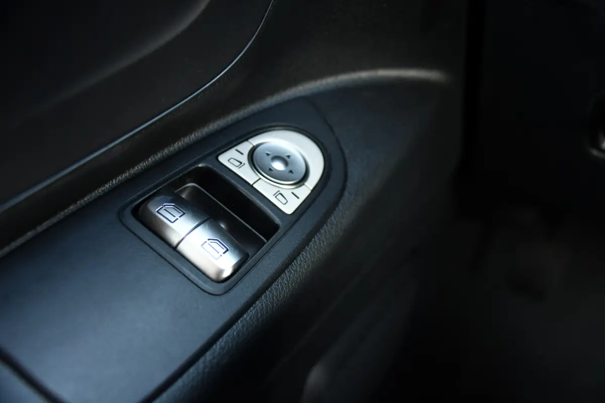 116 CDI L2 Black Edition Camera, Cruise, Carplay, Automaat, LED, Clima, Multimedia, 164pk, Sensoren, Uniek!