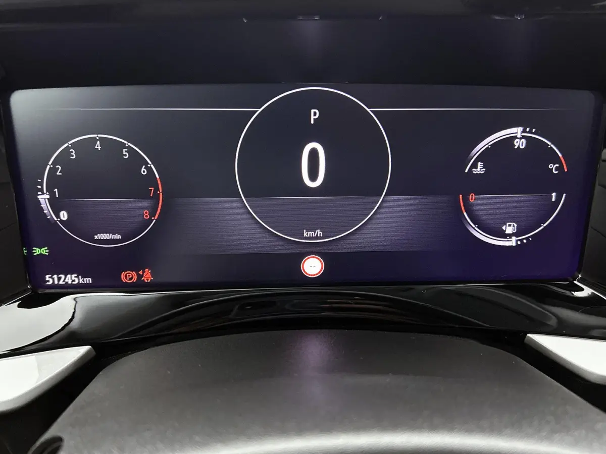1.2 130pk Elegance Automaat | Navigatie | Climate Control | Cruise Control | Camera | 17"LMV | Apple Carplay/Android Auto | LED |