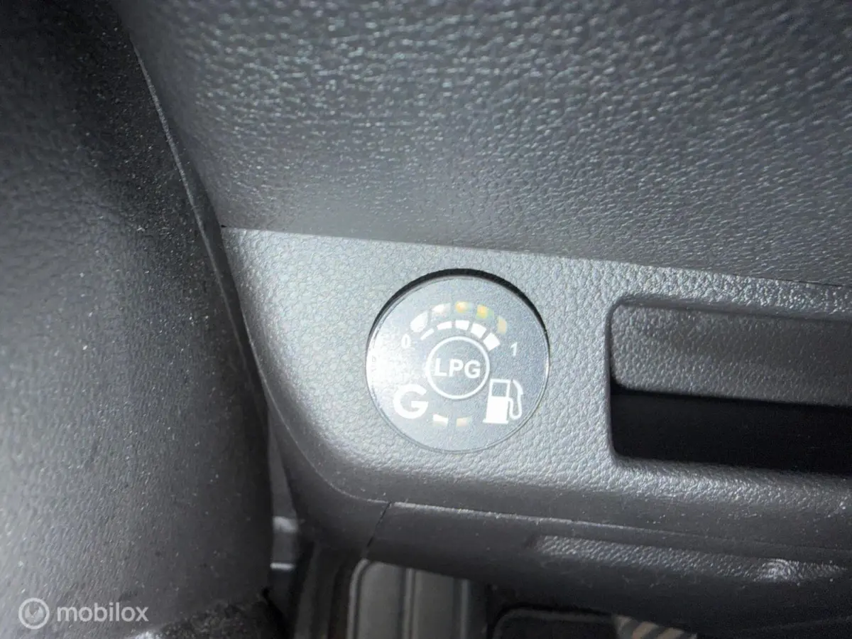 1.0 TCe Bi-Fuel Zen | Cruise | Apple Carplay |