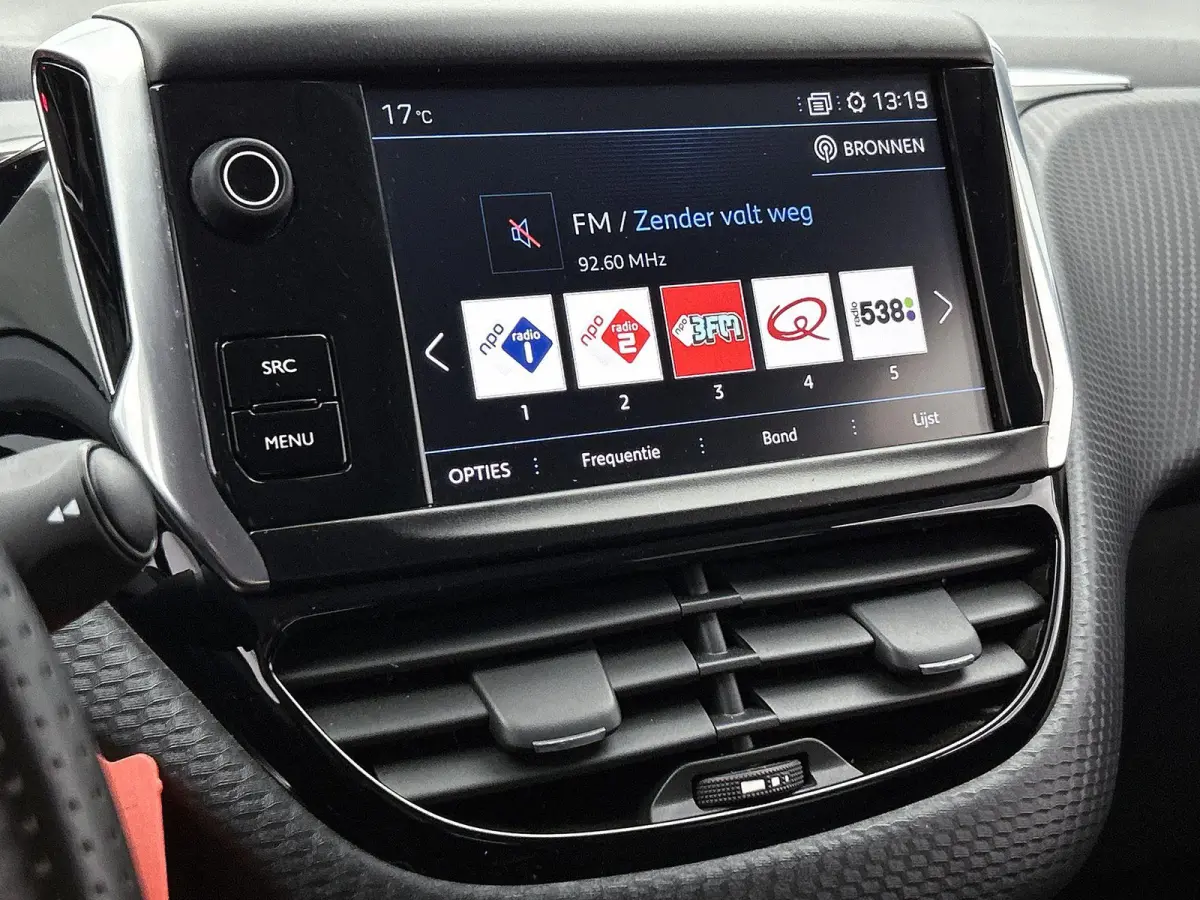 1.2 110pk GT-Line Automaat | Navigatie | Climate Control | Cruise Control | Camera | 17"LMV |