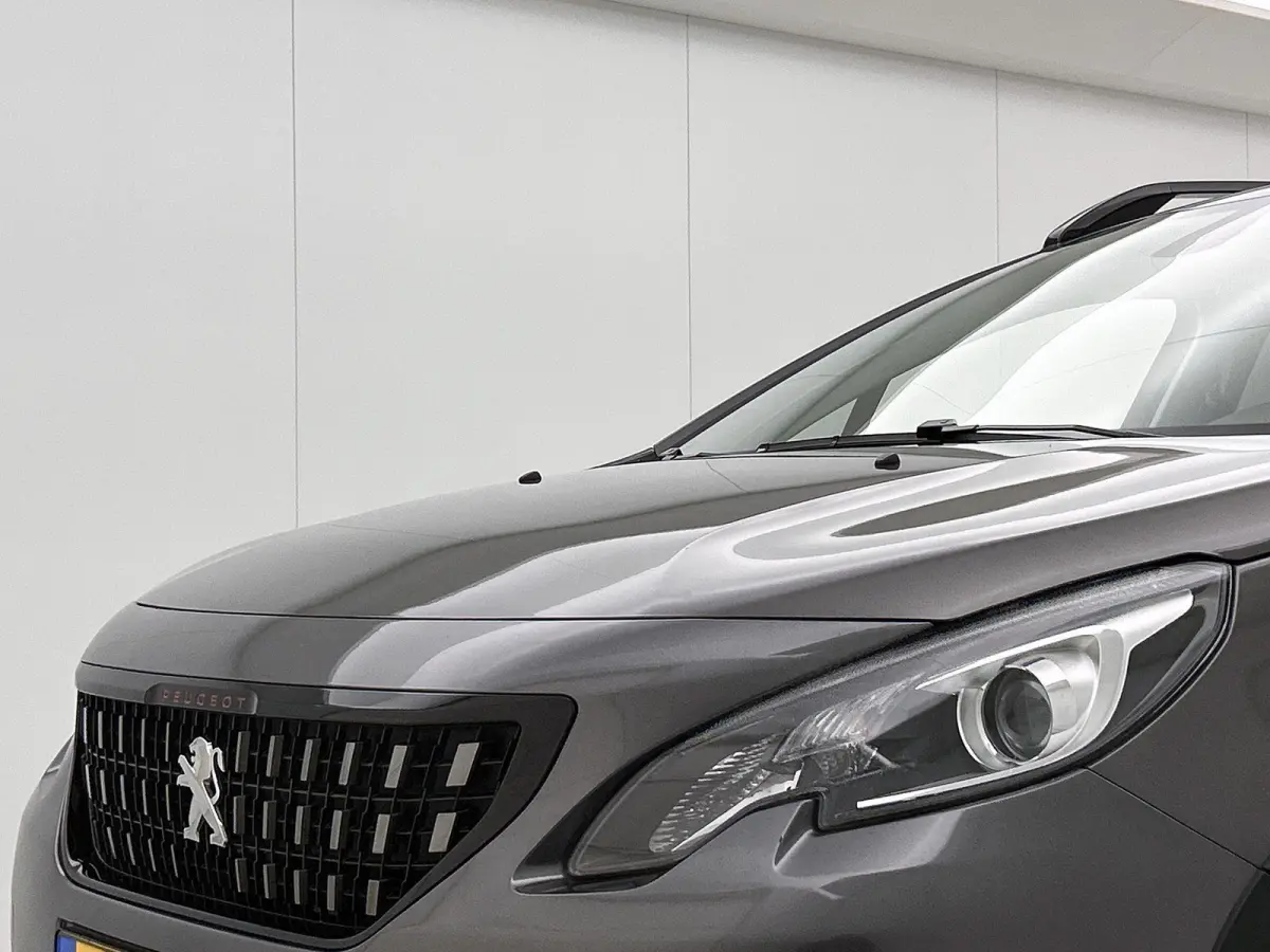1.2 110pk GT-Line Automaat | Navigatie | Climate Control | Cruise Control | Camera | 17"LMV |