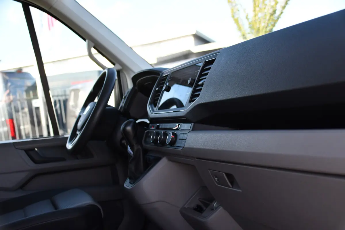 3.180 35 2.0 L3H3 PB Edition Camera, Cruise, Carplay, 177pk, Leder, Multimedia, Automaat, Geveerde stoel, Uniek!