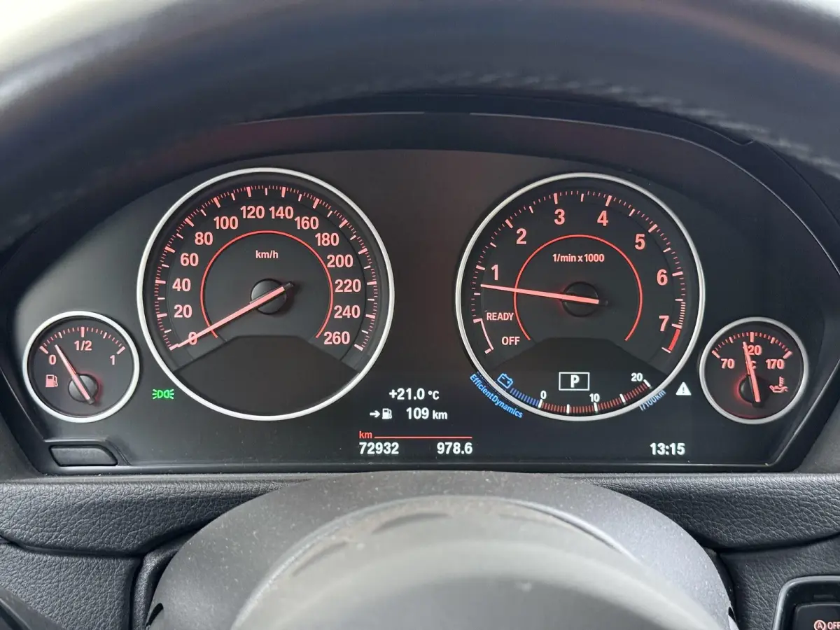 320i Executive